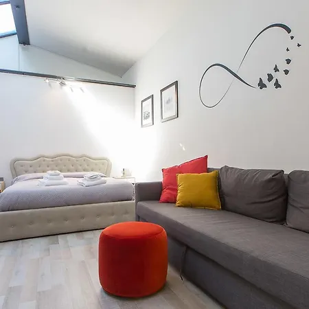 In Riari Garden Apartment
